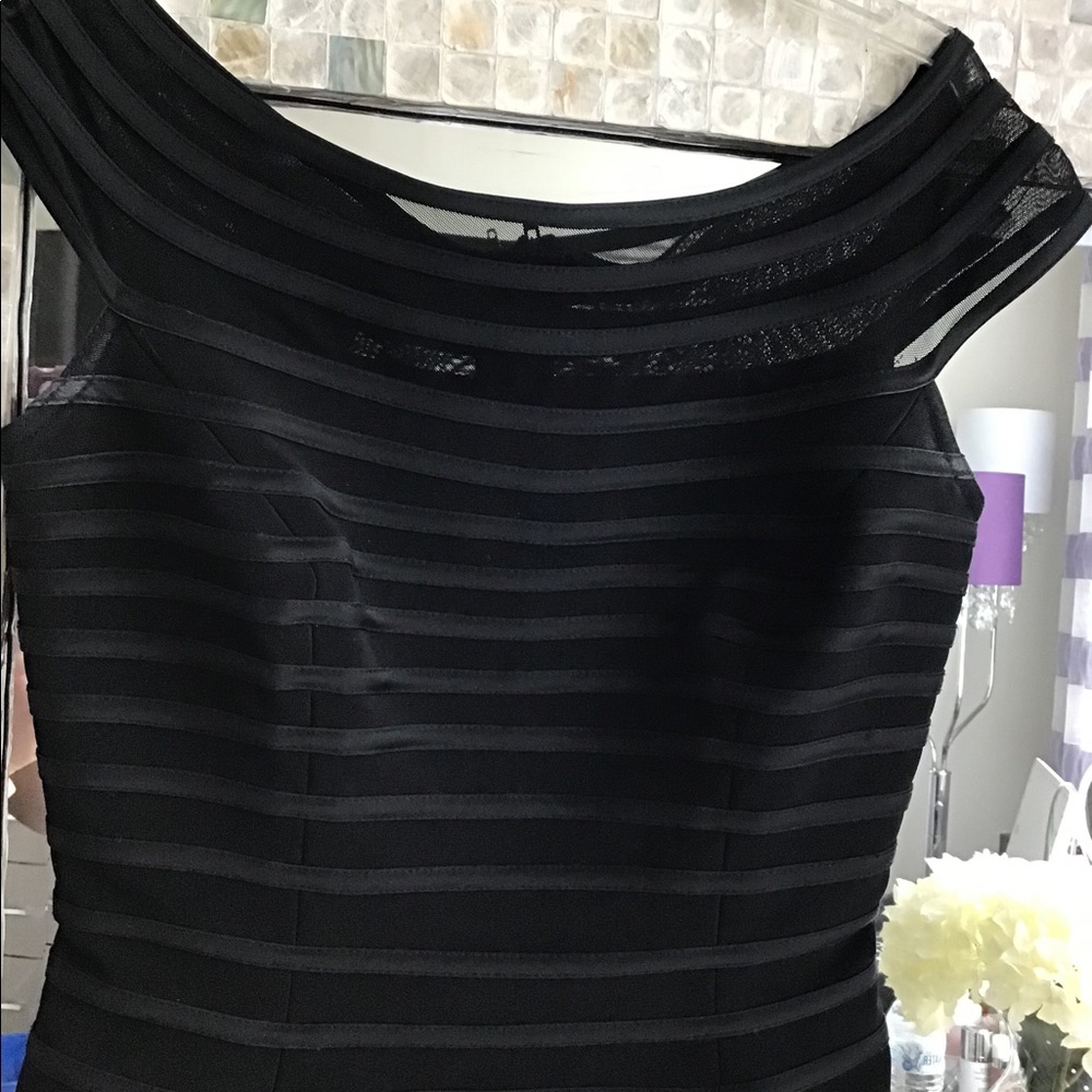 JS Collection Off shoulder top - Picture 3 of 4
